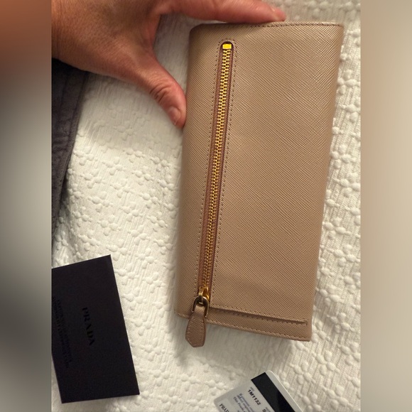 Lightly used. Light pink Saffiano wallet. Authentic. Beautiful. - Picture 2 of 15